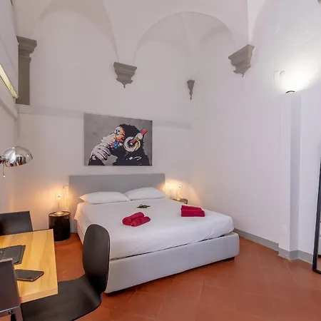 Ground Floor With Patio-Ghibellina 65 Apartment Florence Exterior photo